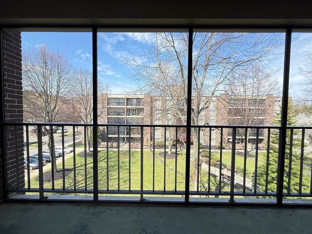 66 Main St 48A, Stoneham, MA 02180