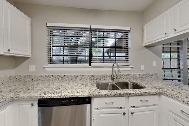 3323 Colonel Court Drive, Richmond, TX 77406