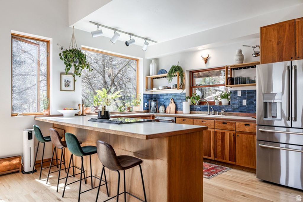 Image 12 of property listing at 6298 E LEFTHAND FORK LN, Emigration Canyon, UT 84108