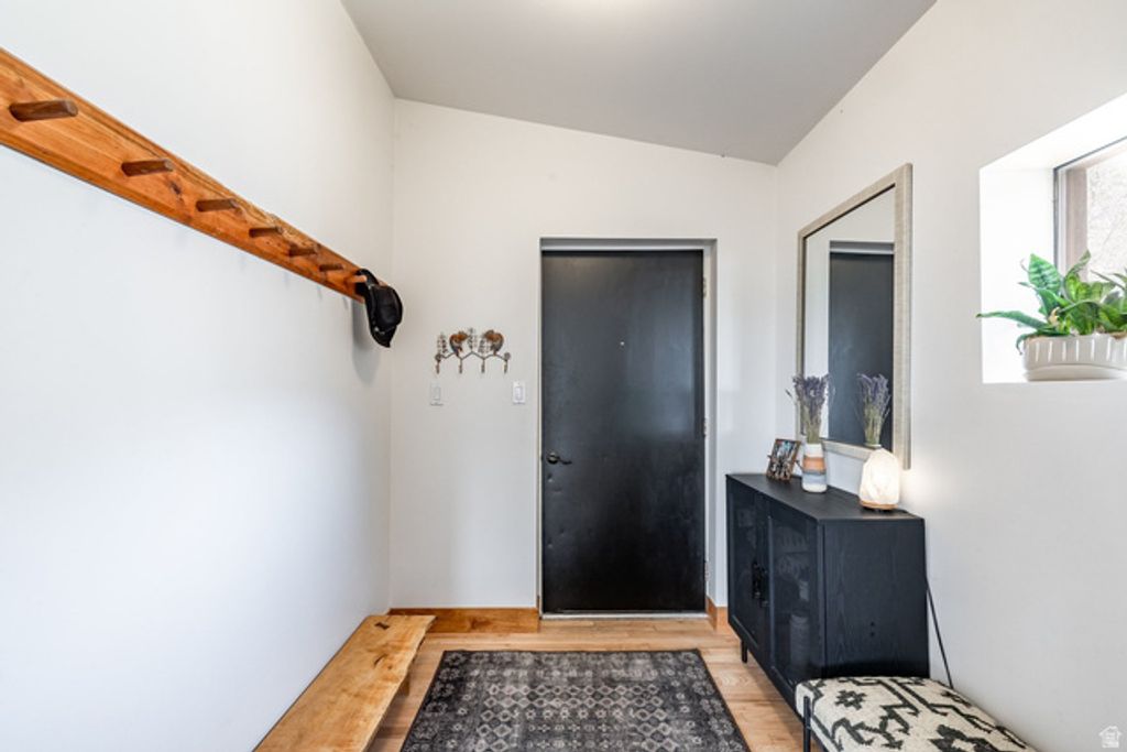 Image 23 of property listing at 6298 E LEFTHAND FORK LN, Emigration Canyon, UT 84108