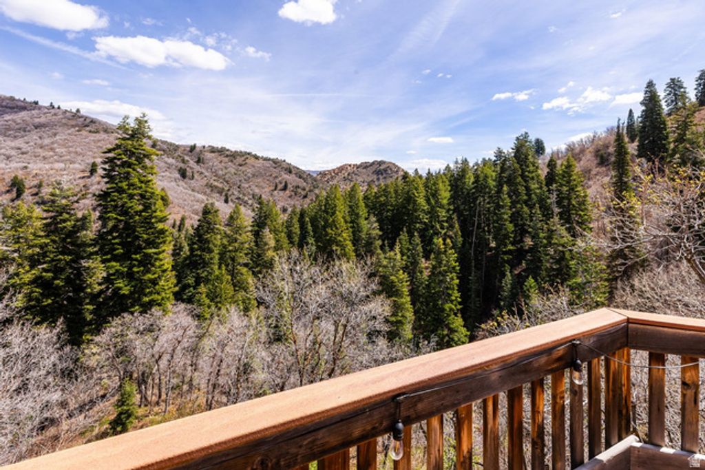 Image 26 of property listing at 6298 E LEFTHAND FORK LN, Emigration Canyon, UT 84108