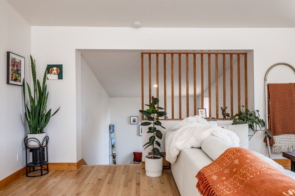 Image 10 of property listing at 6298 E LEFTHAND FORK LN, Emigration Canyon, UT 84108