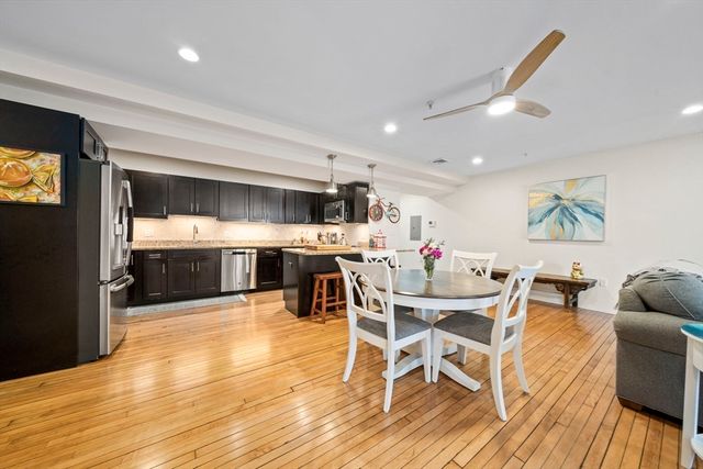 76 Court St 4, Plymouth, MA 02360