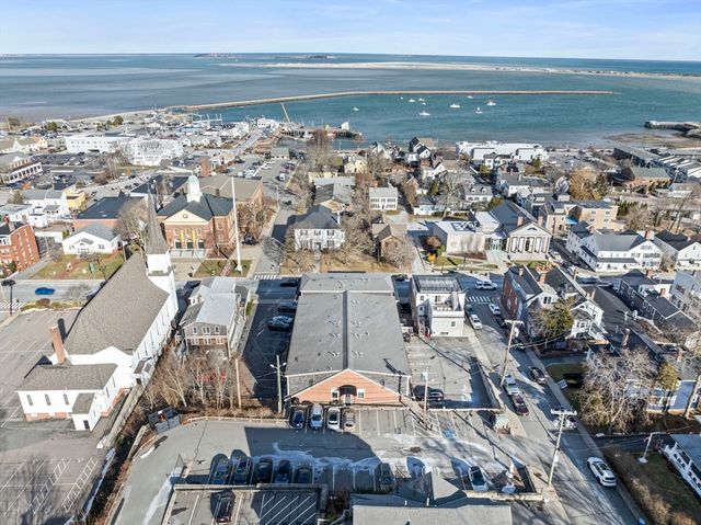 76 Court St 4, Plymouth, MA 02360