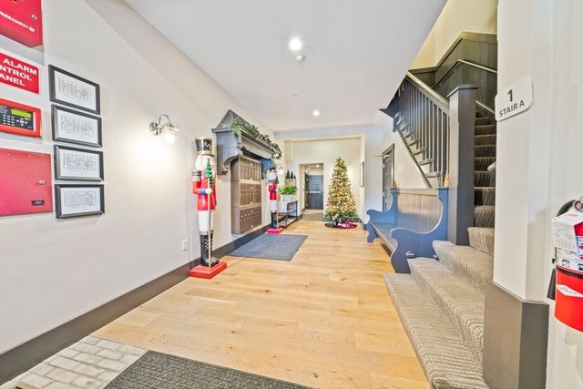 76 Court St 4, Plymouth, MA 02360