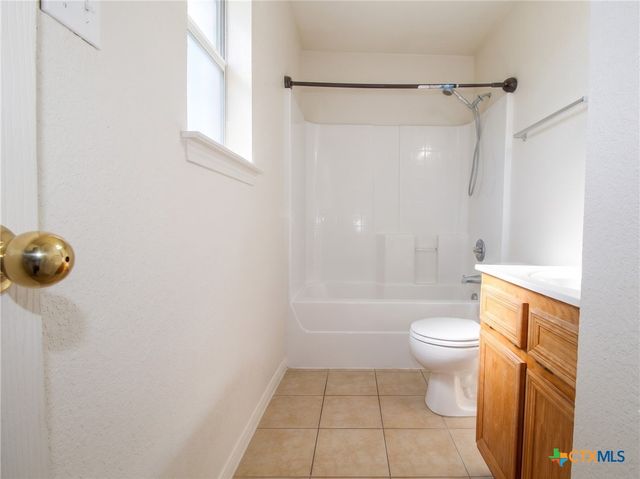 2915 Sunflower Trail b, Copperas Cove, TX 76522