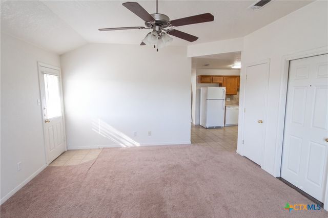 2915 Sunflower Trail b, Copperas Cove, TX 76522