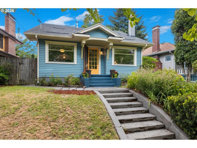 4246 Ne HOYT St, Portland, OR 97213