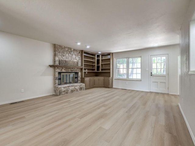 7933 NW 14th Street, Oklahoma City, OK 73127