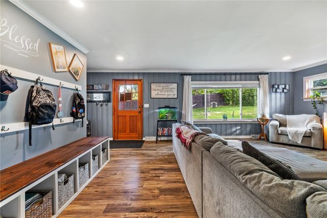 132 Bethlehem Church Rd, Hopewell Twp, PA 15001