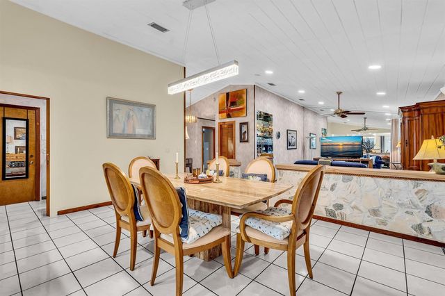 5572 Sugar Mill Court, Delray Beach, FL 33484