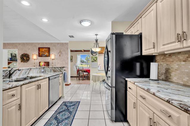 5572 Sugar Mill Court, Delray Beach, FL 33484