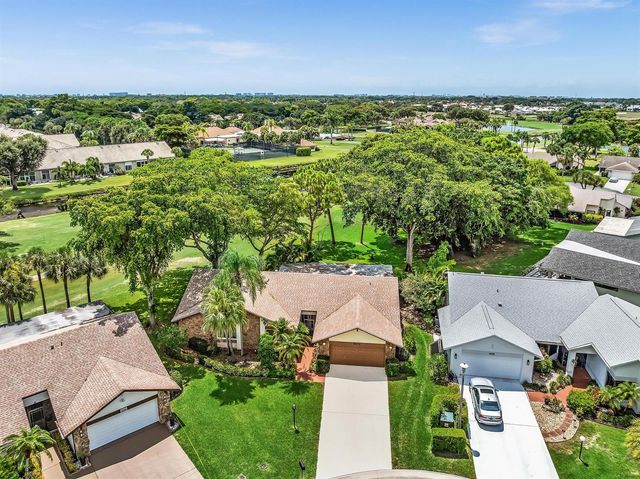 5572 Sugar Mill Court, Delray Beach, FL 33484