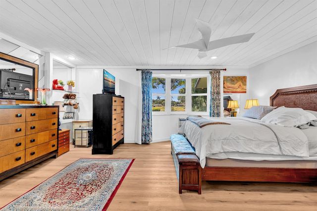 5572 Sugar Mill Court, Delray Beach, FL 33484