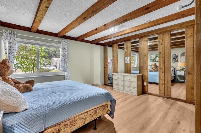 5572 Sugar Mill Court, Delray Beach, FL 33484
