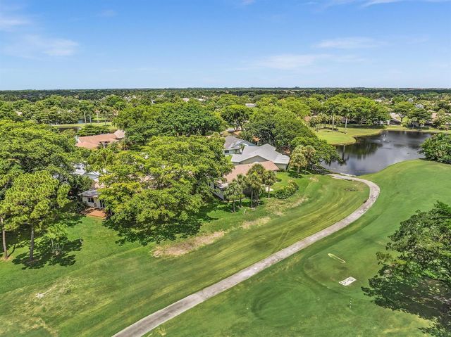 5572 Sugar Mill Court, Delray Beach, FL 33484