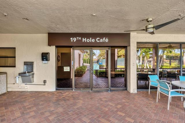 5572 Sugar Mill Court, Delray Beach, FL 33484