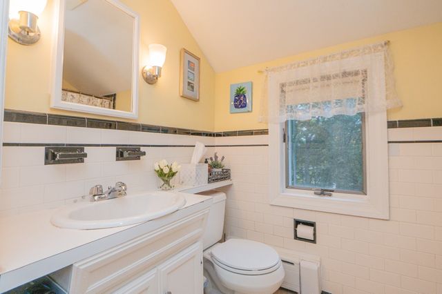41 Plymouth Ave, Swampscott, MA 01907