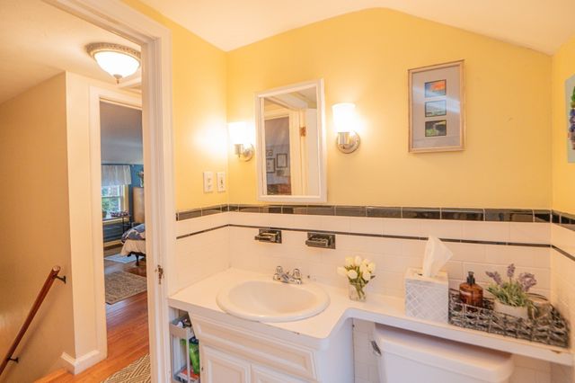 41 Plymouth Ave, Swampscott, MA 01907