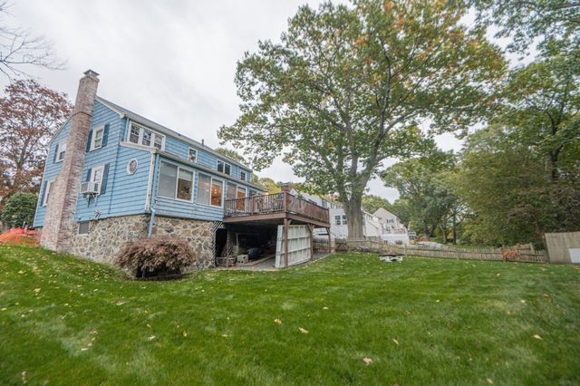 41 Plymouth Ave, Swampscott, MA 01907