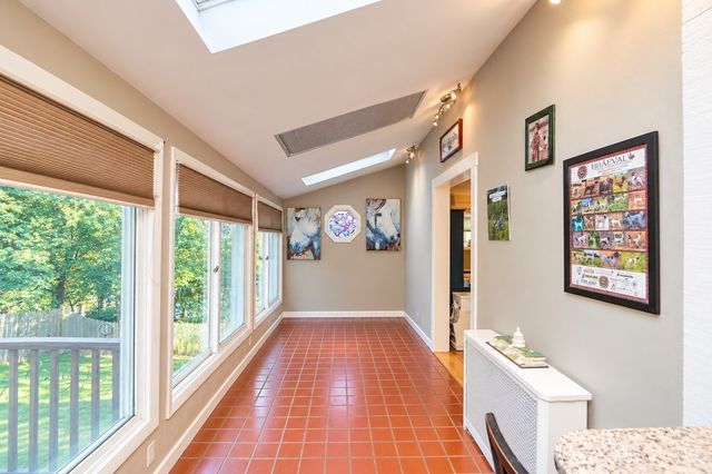 41 Plymouth Ave, Swampscott, MA 01907