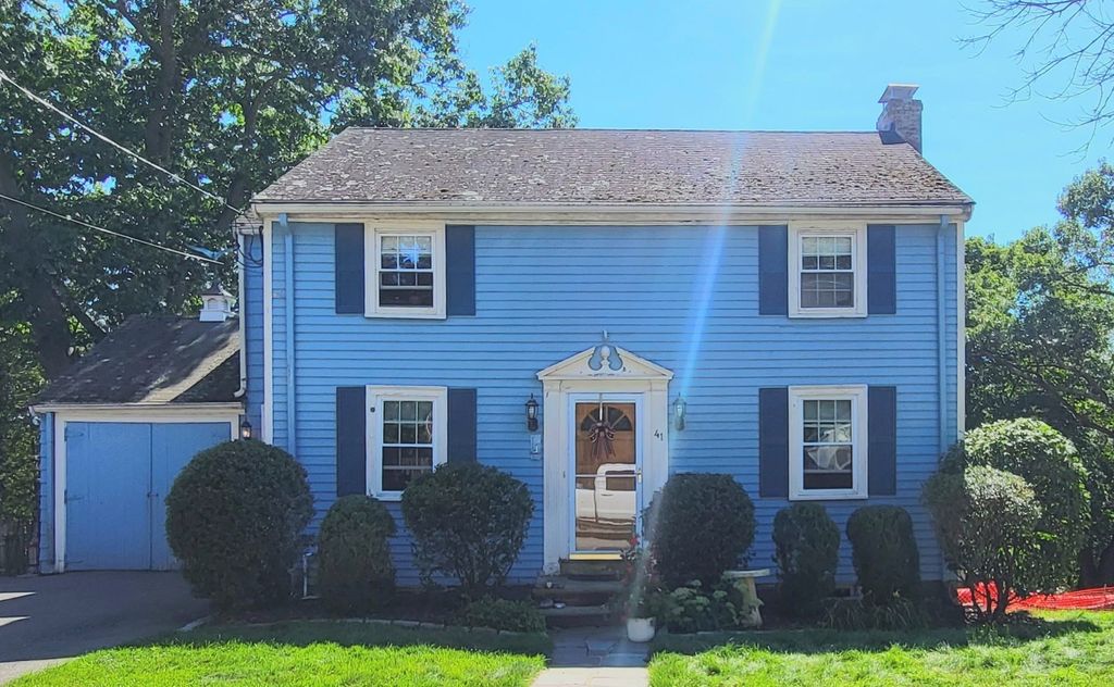 41 Plymouth Ave, Swampscott, MA 01907