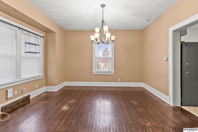 2218 S 42 Street, Omaha, NE 68105