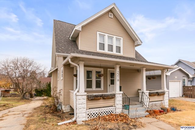 2218 S 42 Street, Omaha, NE 68105