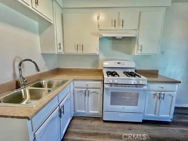 815 N Rose F, Compton, CA 90221