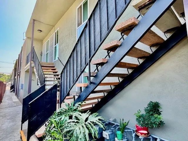 815 N Rose F, Compton, CA 90221