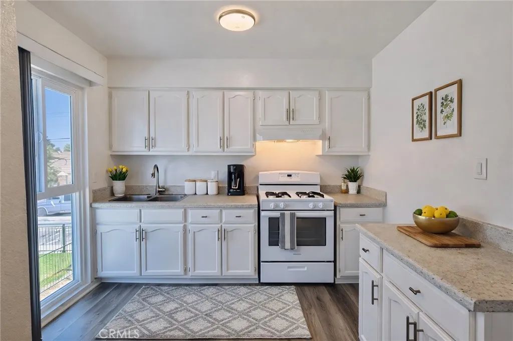 815 N Rose F, Compton, CA 90221