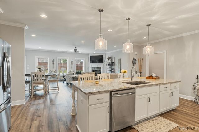 1294 Charleston Drive, Prattville, AL 36066