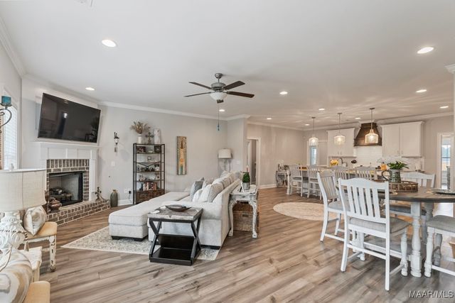 1294 Charleston Drive, Prattville, AL 36066