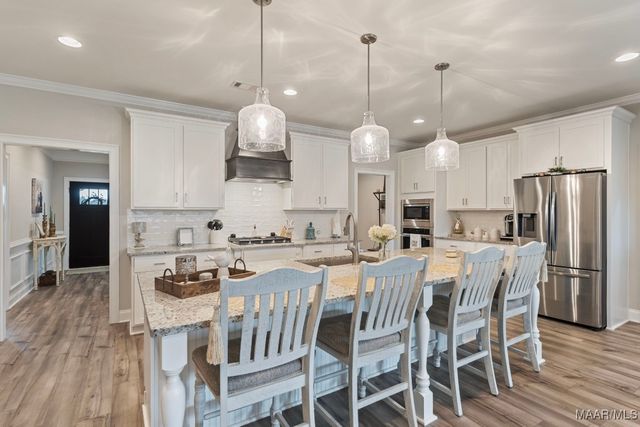 1294 Charleston Drive, Prattville, AL 36066