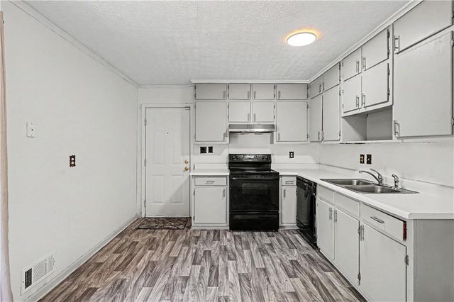 6364 Maddox Road, Morrow, GA 30260