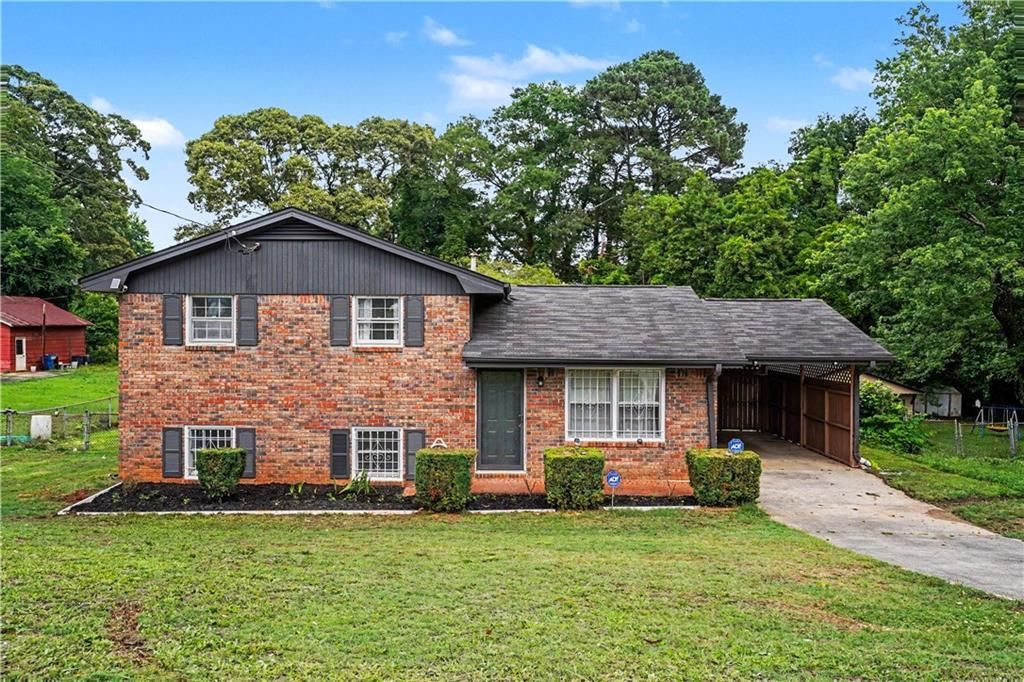 6364 Maddox Road, Morrow, GA 30260