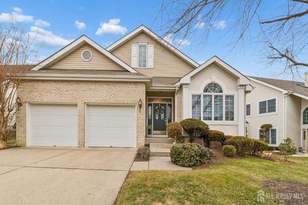 4 Trent Road, Monroe, NJ 08831