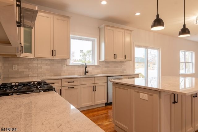 40 Avenue I, Monroe Twp., NJ 08831