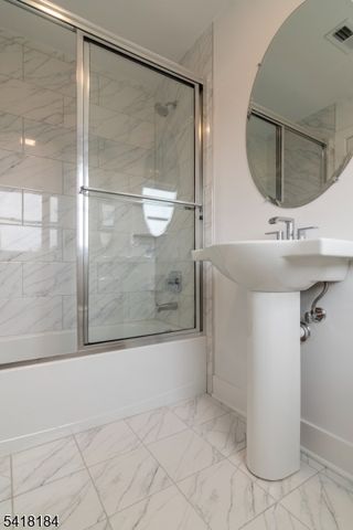 40 Avenue I, Monroe Twp., NJ 08831