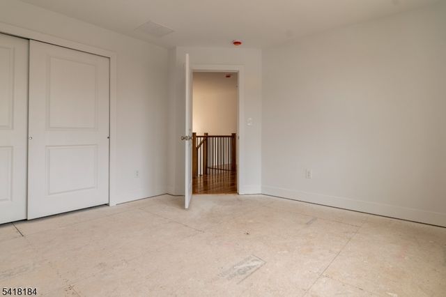 40 Avenue I, Monroe Twp., NJ 08831