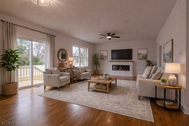 40 Avenue I, Monroe Twp., NJ 08831