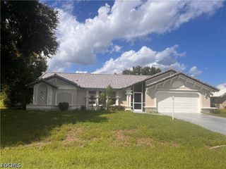 536 Whispering Wind BEND, Lehigh Acres, FL 33974