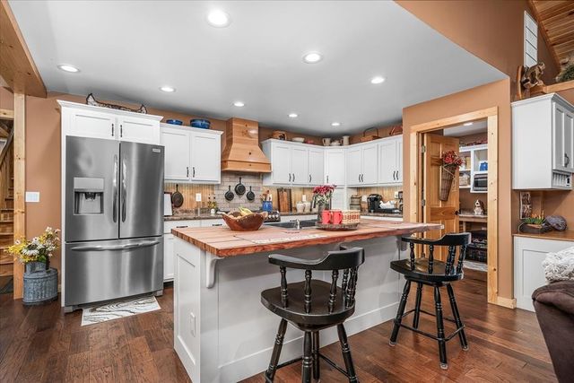 253 Hiawassee Ln, NW, Celina, TN 38551