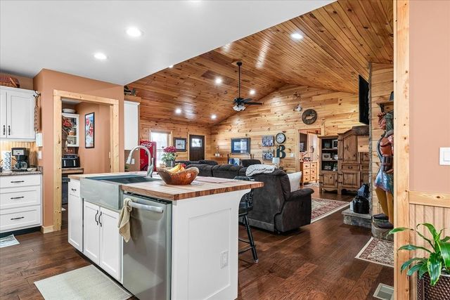 253 Hiawassee Ln, NW, Celina, TN 38551