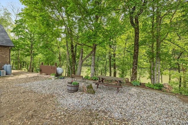 253 Hiawassee Ln, NW, Celina, TN 38551
