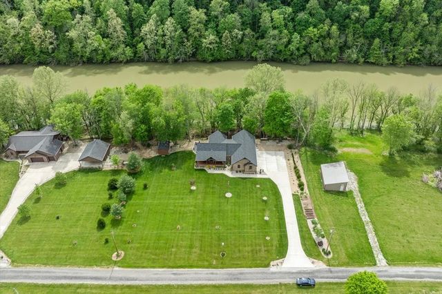 253 Hiawassee Ln, NW, Celina, TN 38551