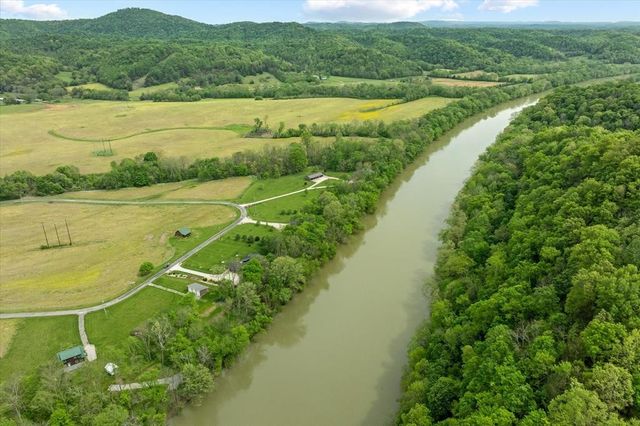 253 Hiawassee Ln, NW, Celina, TN 38551