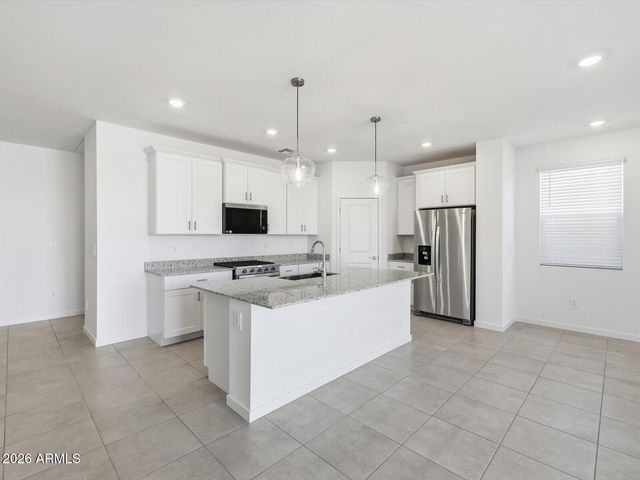 2374 E ENANTIO Road, San Tan Valley, AZ 85143