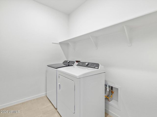 2374 E ENANTIO Road, San Tan Valley, AZ 85143