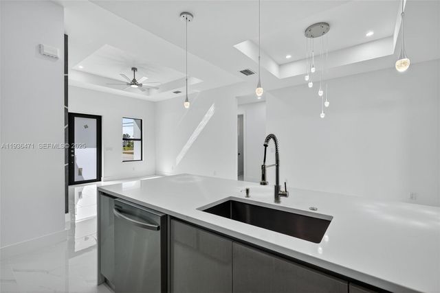 2325 NW 25 Lane, Cape Coral, FL 33993